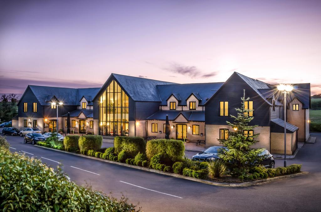 The Sharnbrook Hotel Eksteriør billede